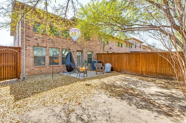 Building Photo - 1136 Landon Ln