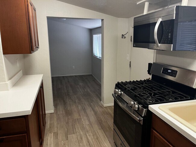 Building Photo - Unfurnished, 1-year long-term rental