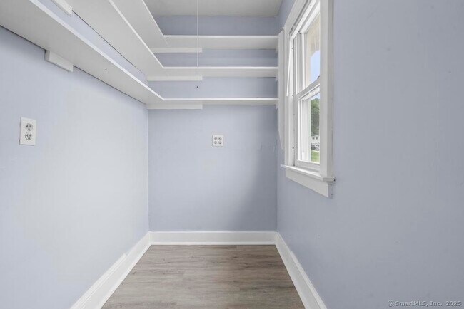 Building Photo - 52 Jacobs St