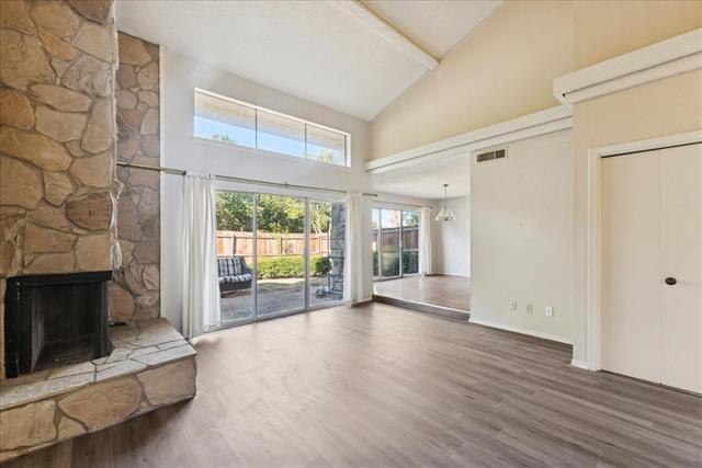 Building Photo - 2905 Country Pl Cir
