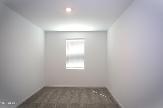 Building Photo - 24218 W Hopi St