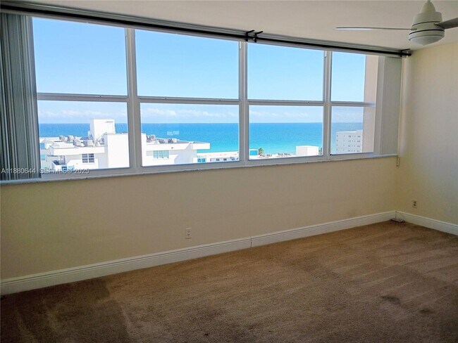 Building Photo - 1410 S Ocean Dr