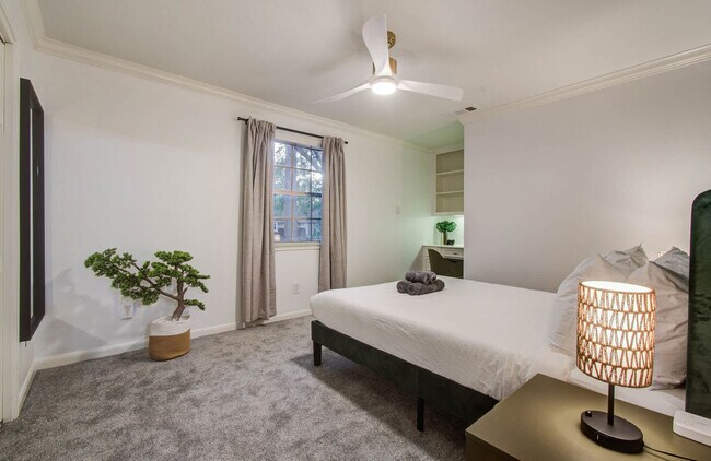 Building Photo - 5135 Westerham Pl