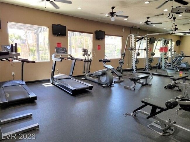 Building Photo - Can't help but to FALL in LOVE with this condo!