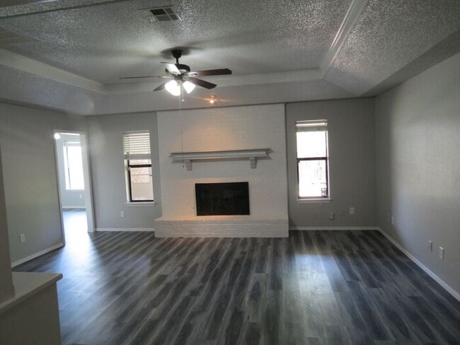 Primary Photo - Edmond 4 bed!