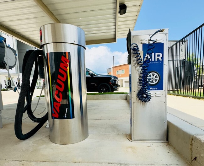 Building Photo - 12208 Tech Ridge Blvd