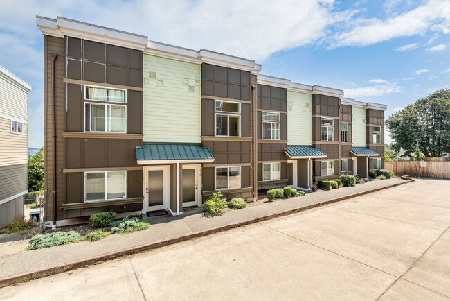 Primary Photo - Lincoln Square Townhomes