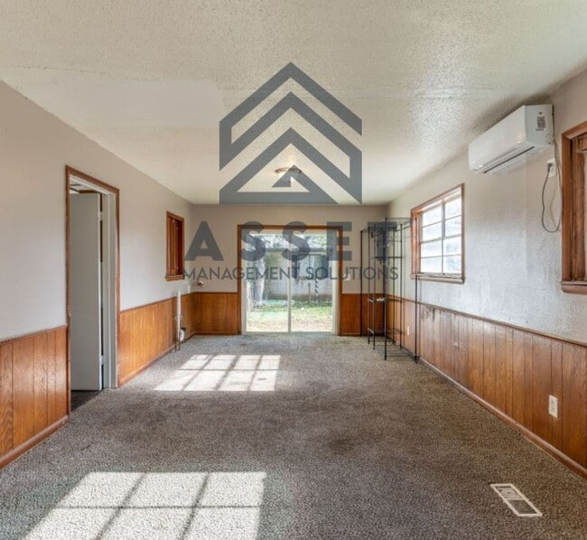 Building Photo - 4-Bed Home Available for Lease & Rent to Own!