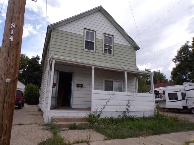 Building Photo - 814 E Main St