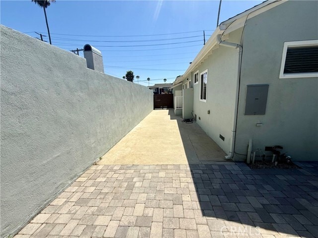 Building Photo - 517 Blossom Ln