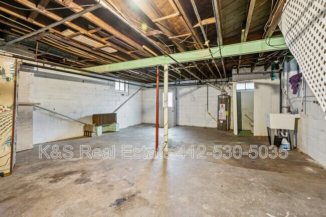 Building Photo - 139 Sumner Ave
