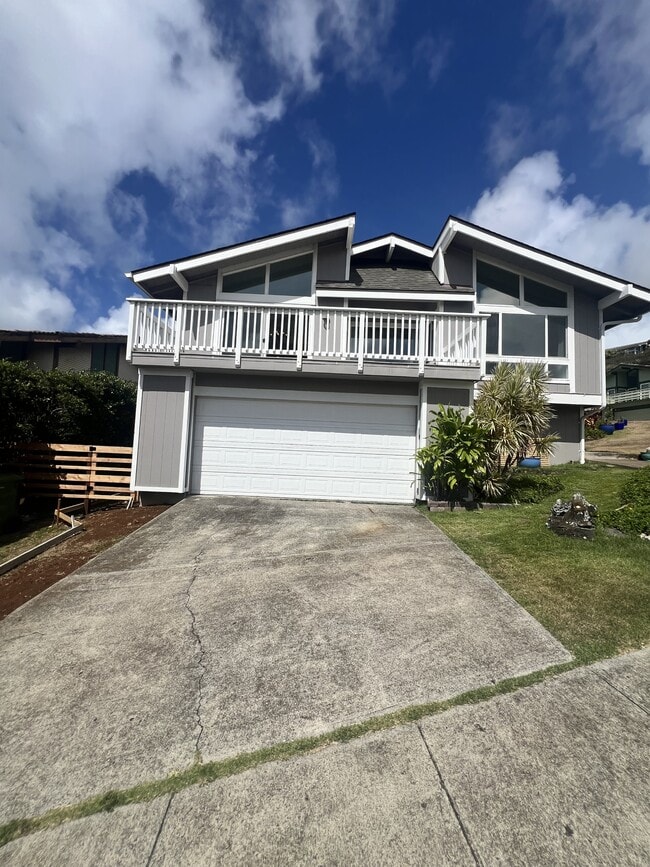 Primary Photo - 956 Kaluanui Rd