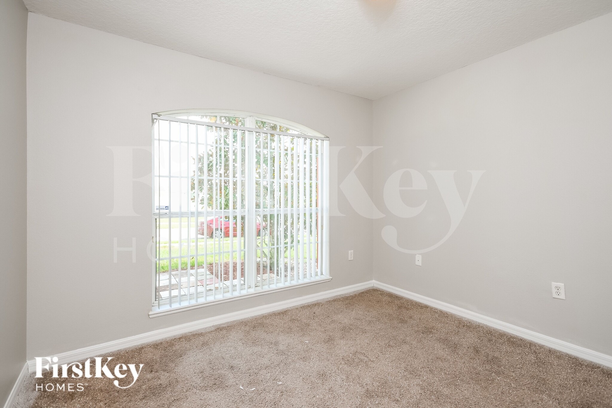 Building Photo - 926 Killarney Ln