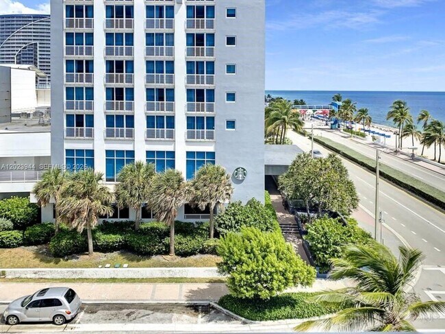 Building Photo - 209 N Fort Lauderdale Beach Blvd