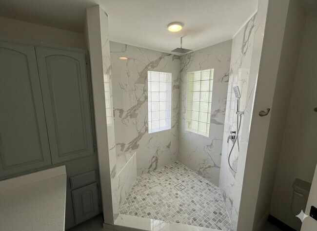 Building Photo - 1132 Quail Hollow Loop