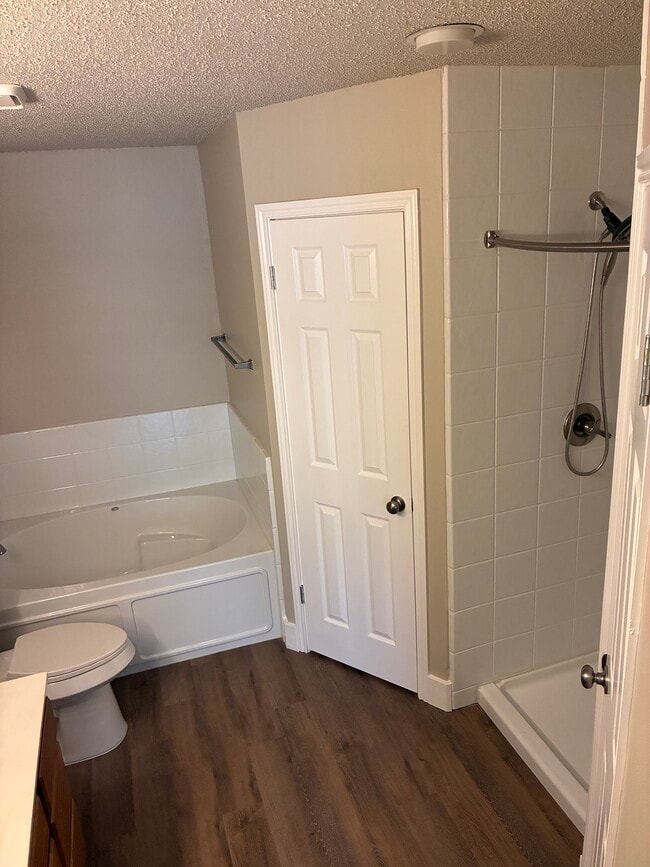 Building Photo - 7503 Longing Trail