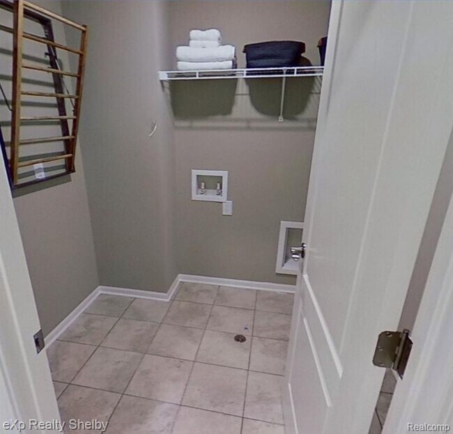 Building Photo - 1435 Arcadia Dr