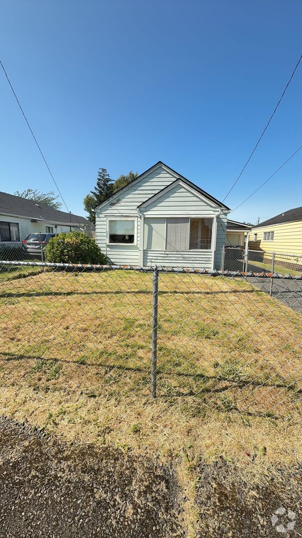 Building Photo - Cute 1bd 1ba, Pellet Stove, Fenced Front Yard