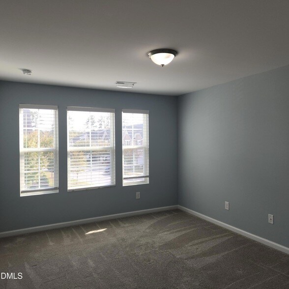 Building Photo - 1424 Southpoint Trl