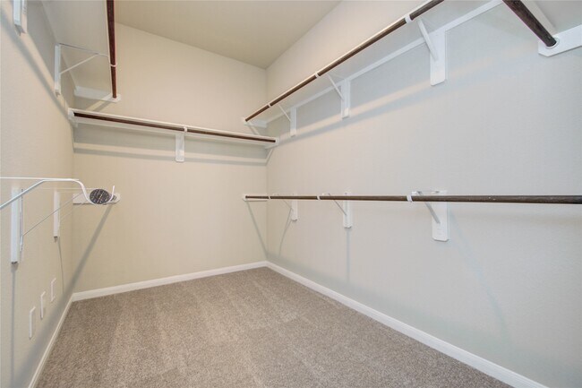 Building Photo - 8411 Baywatch Cir