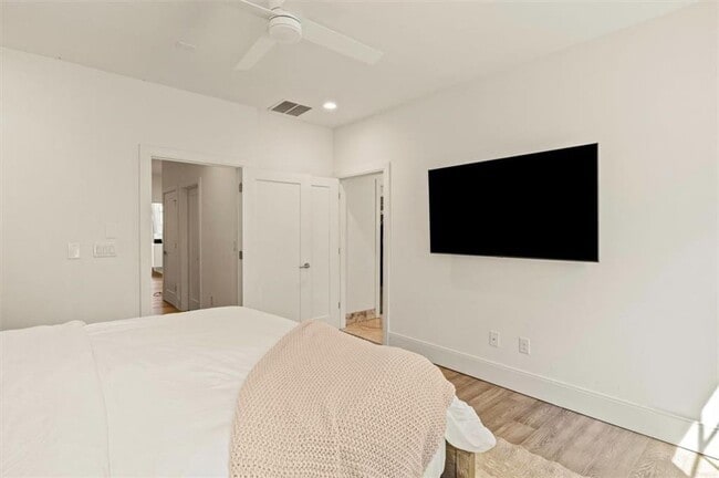 Building Photo - 1337 Grey Fox Ct NE