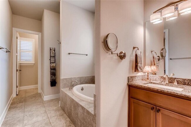 Building Photo - 3124 Pablo Way