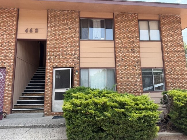Building Photo - 462 Topaz Dr