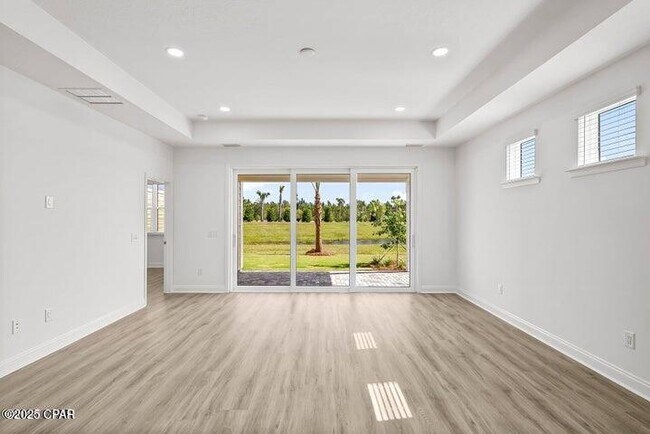 Building Photo - 8912 Parrot Pl