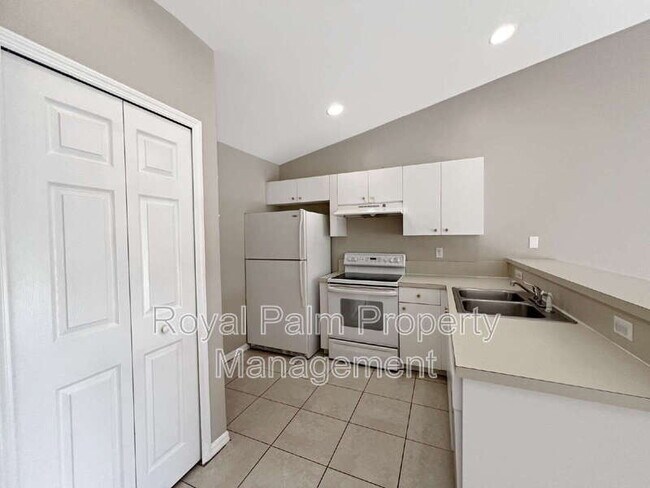 Building Photo - 4987 28th St SW