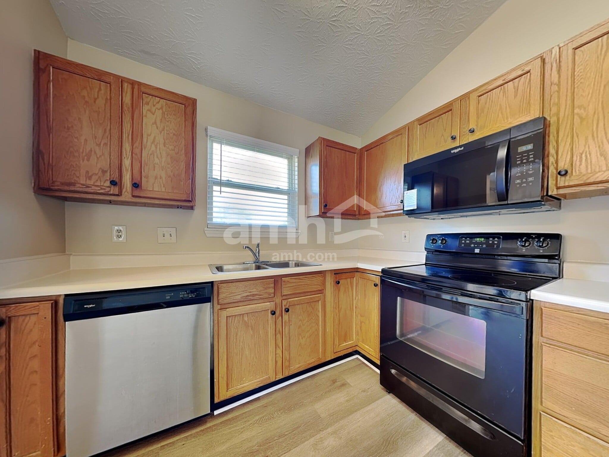 Building Photo - 2776 Shamu Dr