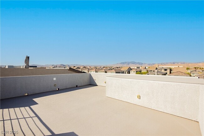 Building Photo - 7977 Mountain Lilac St