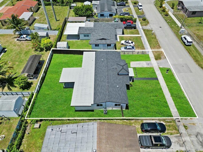 Building Photo - 10530 SW 146th St