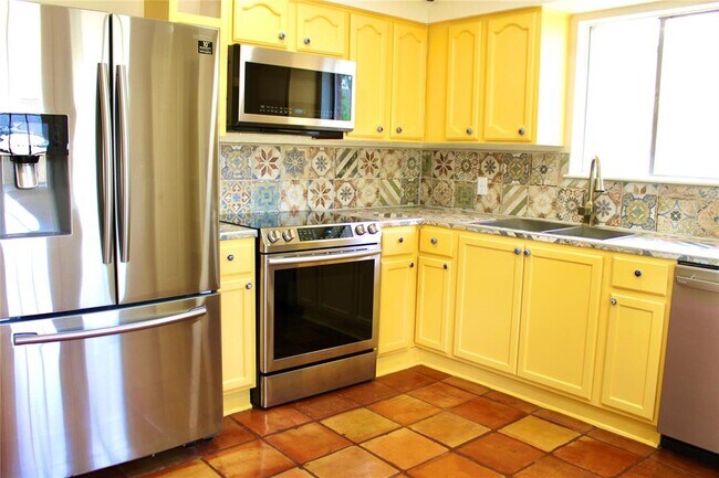 Building Photo - 22538 Market Square Ln