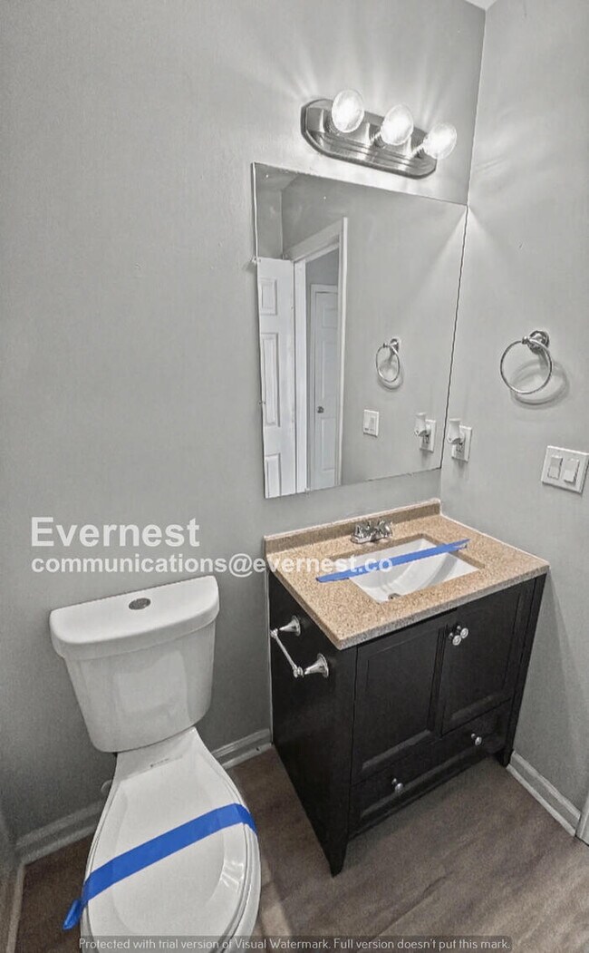 Building Photo - 3 Bed/2 Bath Home with Attached Garage / Pet-Friendly / Available Now!