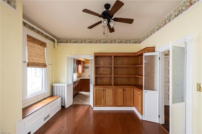 Building Photo - Port Norfolk