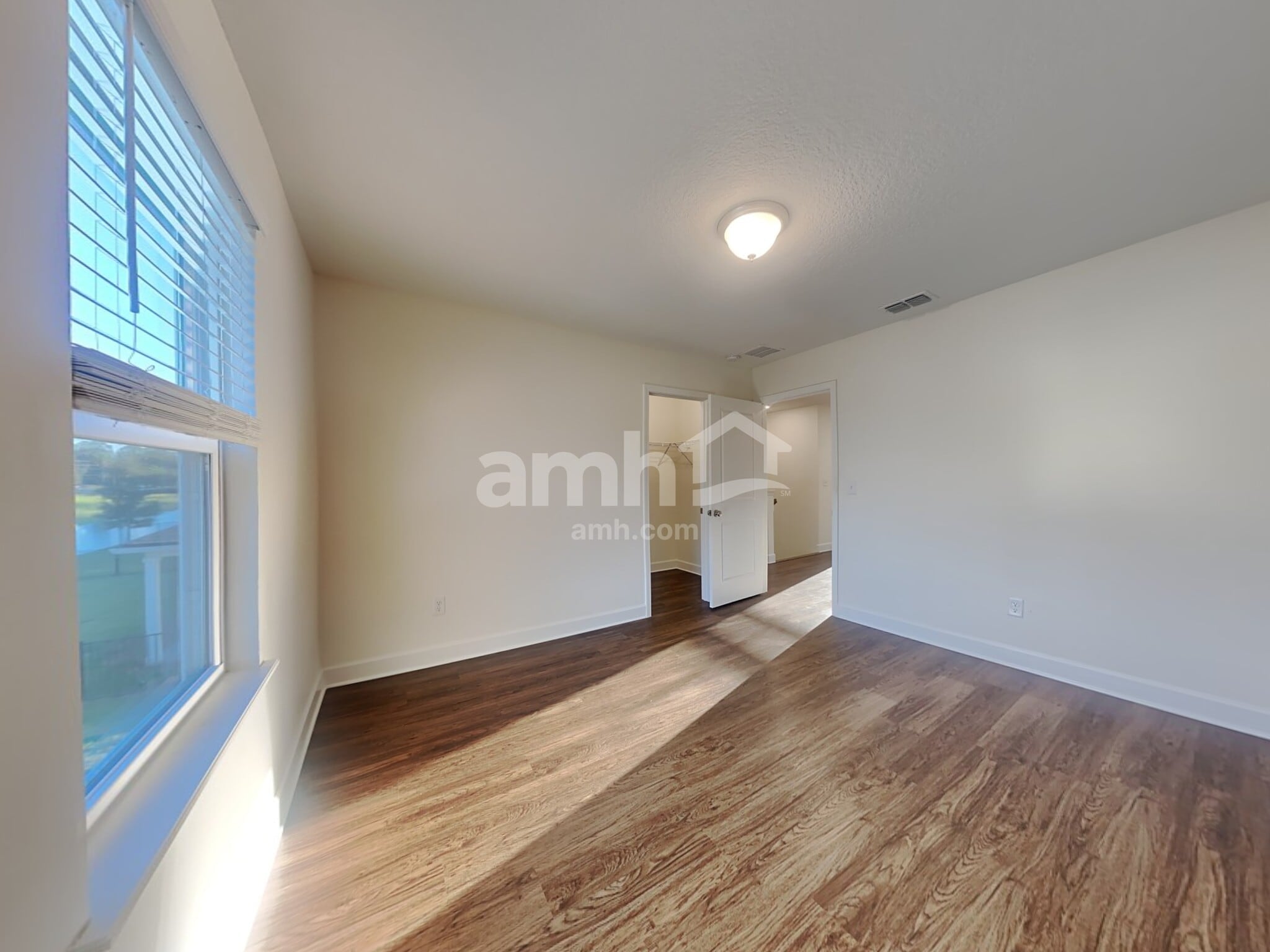 Building Photo - 3051 Creek Village Ln