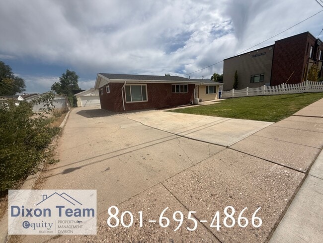 Building Photo - 44 E 150 N