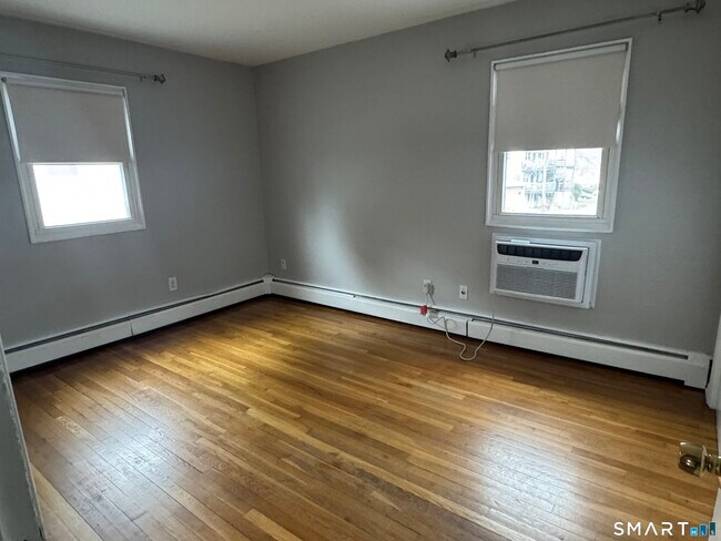 Building Photo - 239 Cherry Hill Dr