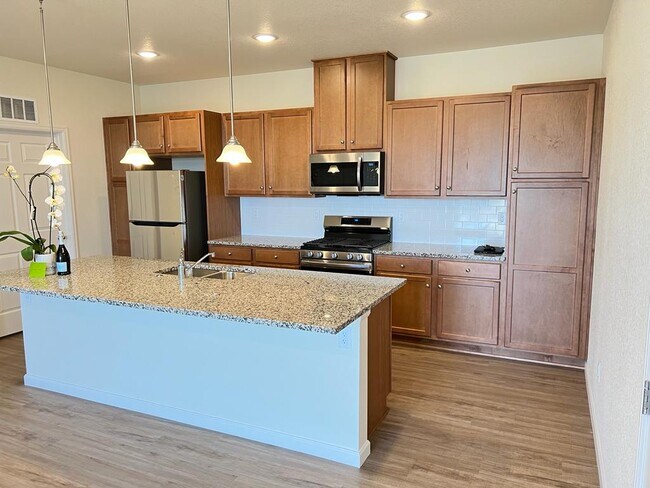 Building Photo - 3825 Presidio Point