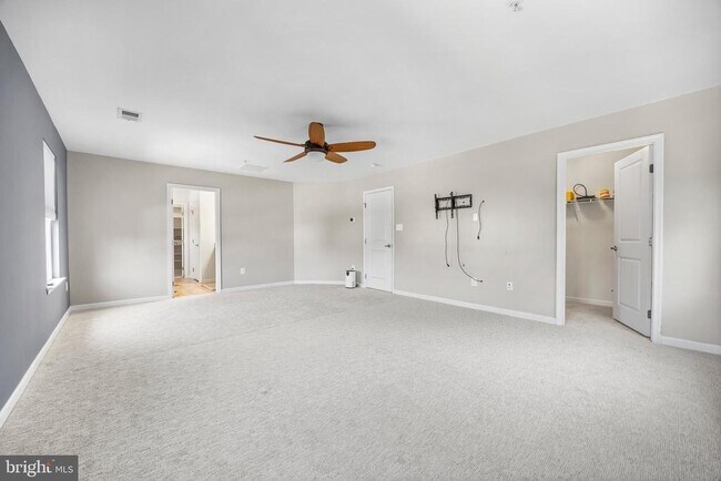 Building Photo - 932 Still Pond Dr
