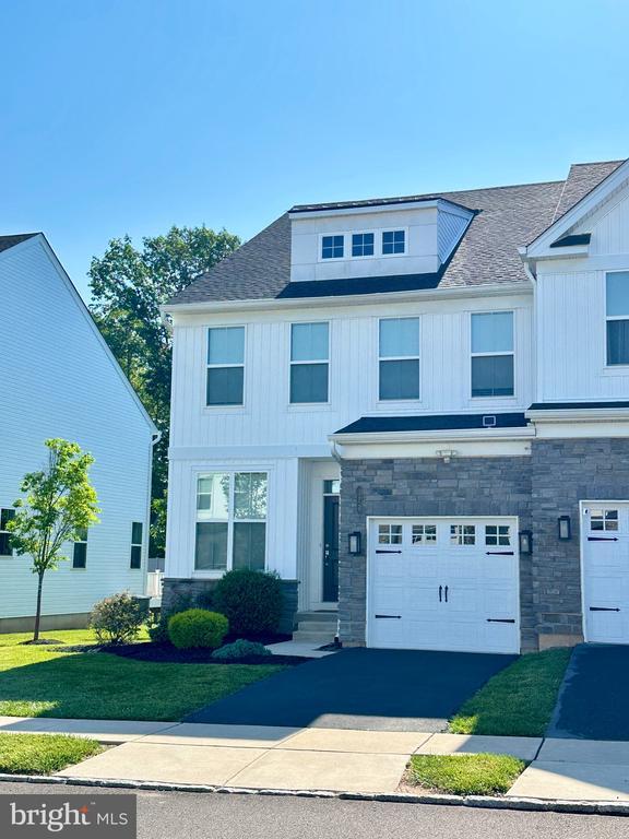 Building Photo - 313 Wynstone Ct