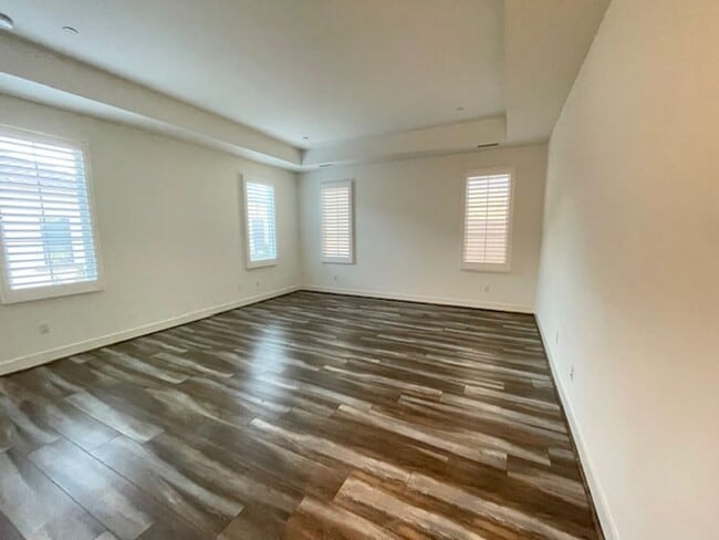 Building Photo - Newer home In Los Olivos