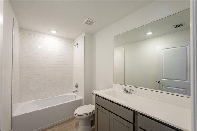 Building Photo - 6331 Windwood Wy