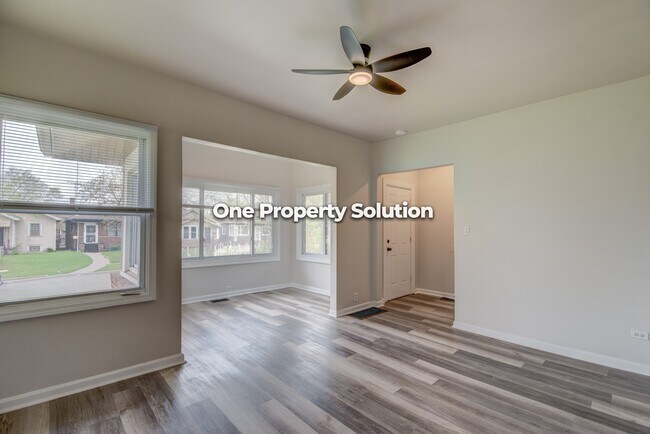 Building Photo - 411 Pierce St