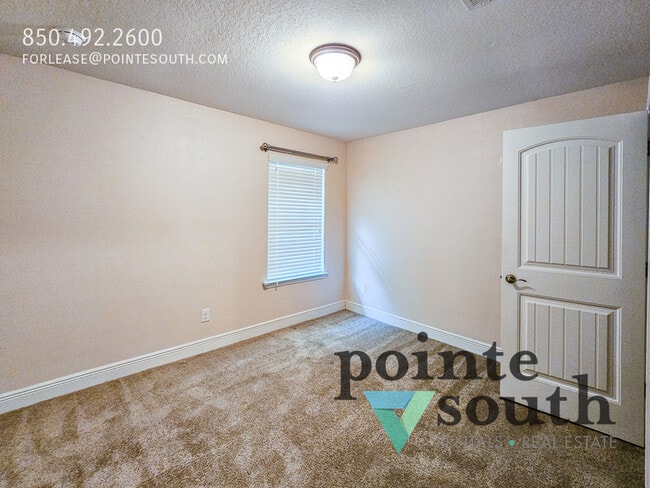 Building Photo - 6305 Parakeet Trail