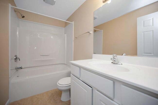 Building Photo - 9705 Becker Ct