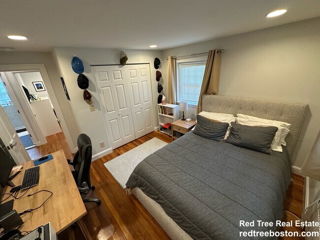 Building Photo - 67 Wyman St