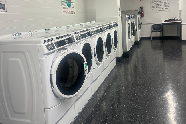 Building Photo - 3215 Avenue H