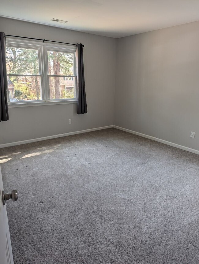 Building Photo - POCAHONTAS VILLAGE