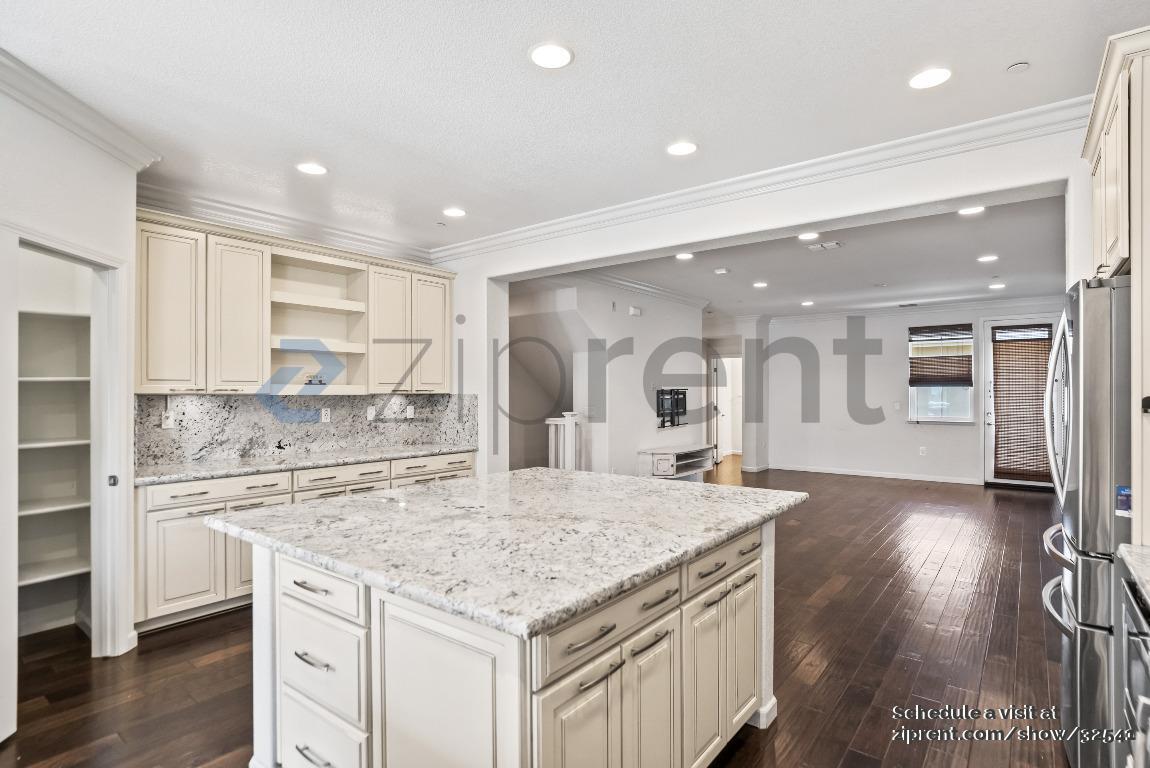 Building Photo - 715 Mystic Topaz Loop